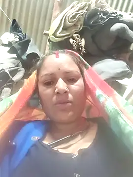 Snapshot of Hot_hiuj chatting on February 20, 2026, 8:00 pm Hot hiuj online show from February 20, 2026, 8:00 pm