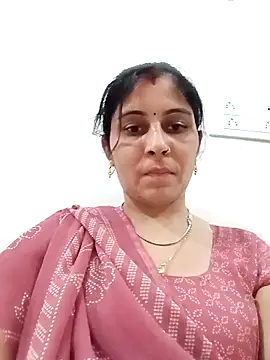 Hot ree85 online show from April 27, 2026, 1:20 pm