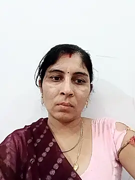 Hot ree85 online show from May 5, 2026, 10:29 am