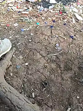 Snapshot of aqyfr chatting on February 11, 2026, 2:44 am aqyfr online show from February 11, 2026, 2:44 am