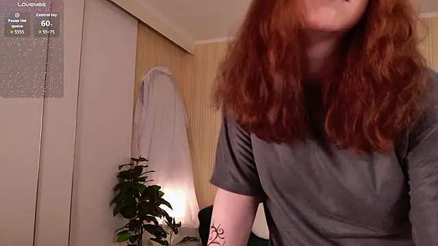 Snapshot of A_Lot_of_Bunny chatting on March 15, 2026, 9:16 am A Lot of Bunny online show from March 15, 2026, 9:16 am