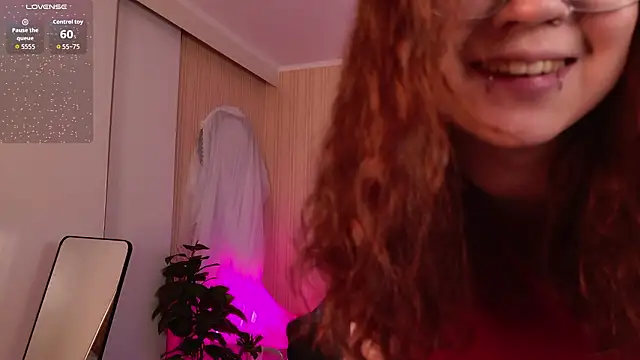 Snapshot of A_Lot_of_Bunny chatting on March 8, 2026, 9:12 am A Lot of Bunny online show from March 8, 2026, 9:12 am