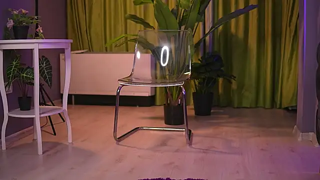 Ava Solis online show from June 26, 2026, 8:25 pm