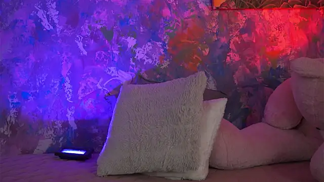 Ava Solis online show from June 12, 2026, 8:06 pm