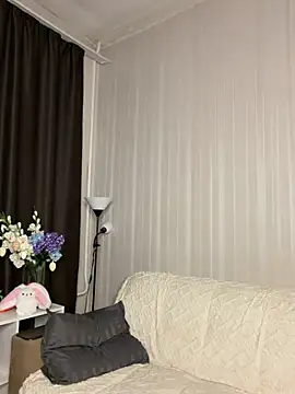 SkylineBliss online show from July 31, 2026, 4:59 pm