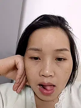   BingBing   online show from February 15, 2026, 1:43 pm