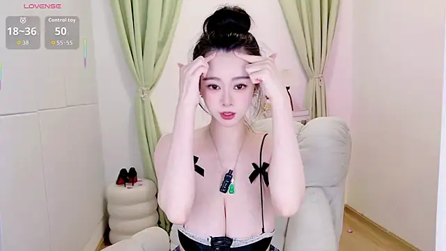 Owo-nO online show from June 16, 2026, 3:45 pm