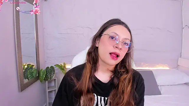 Snapshot of lanna_18_ chatting on June 4, 2026, 11:59 am lanna 18 online show from June 4, 2026, 11:59 am