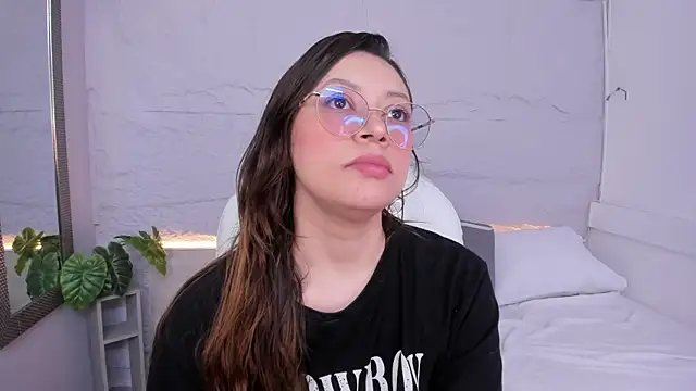 Snapshot of lanna_18_ chatting on May 19, 2026, 12:01 pm lanna 18 online show from May 19, 2026, 12:01 pm