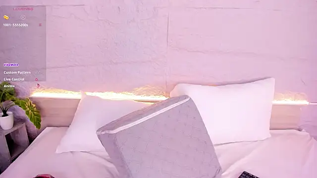 lanna 18  online show from January 7, 2026, 11:48 am