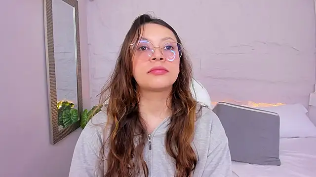 Snapshot of lanna_18_ chatting on June 5, 2026, 12:00 pm lanna 18 online show from June 5, 2026, 12:00 pm