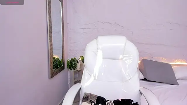 Snapshot of lanna_18_ chatting on July 11, 2026, 11:43 am lanna 18 online show from July 11, 2026, 11:43 am