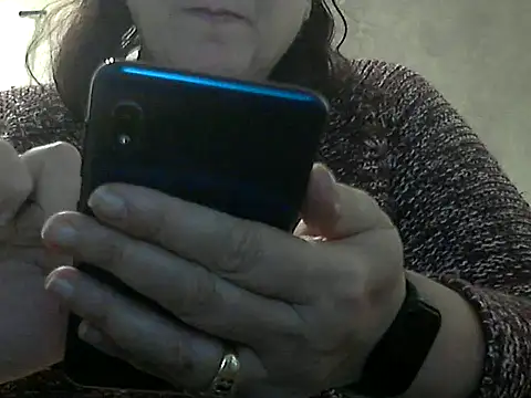 xmyriamx online show from February 9, 2026, 7:56 pm