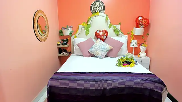 Dalila Najjar  online show from April 26, 2026, 2:58 pm