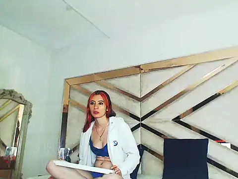 LunaFever69 online show from May 3, 2026, 3:33 am