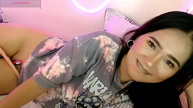 simplykhate online show from July 25, 2026, 2:41 am
