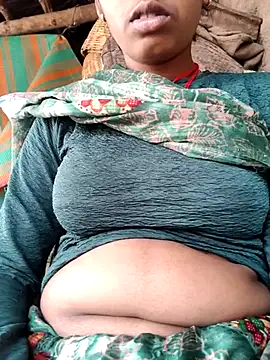 Snapshot of Queen_chayna chatting on February 20, 2026, 3:36 am Queen chayna online show from February 20, 2026, 3:36 am