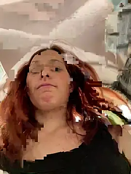 Lily Viola online show from June 18, 2026, 9:14 am