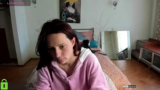 Lily Viola online show from April 23, 2026, 7:48 am