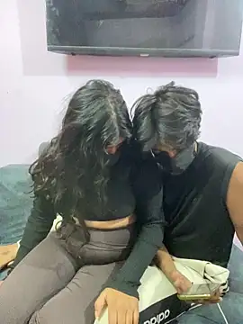 Dark Creembby1 online show from April 9, 2026, 2:56 pm