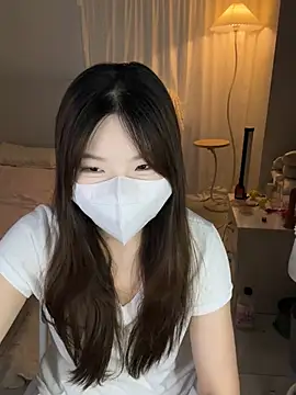  xiaoxinxin  online show from July 14, 2026, 12:44 pm