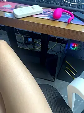  xiaoxinxin  online show from January 13, 2026, 2:21 pm