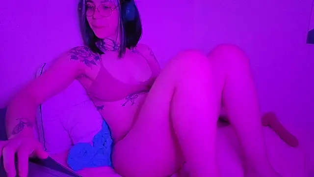 Dirty Pink online show from July 16, 2026, 8:39 pm