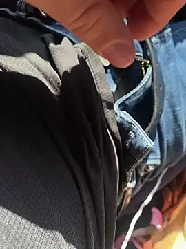 Snapshot of allee2206 chatting on March 10, 2026, 8:29 am allee2206 online show from March 10, 2026, 8:29 am