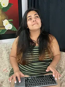 Snapshot of Bigbooty_sex chatting on March 5, 2026, 5:26 am Bigbooty sex online show from March 5, 2026, 5:26 am