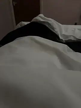 Pusinka32 online show from February 2, 2026, 1:10 pm