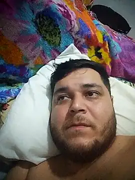 gordinhoCRZ2 online show from February 3, 2026, 2:32 am