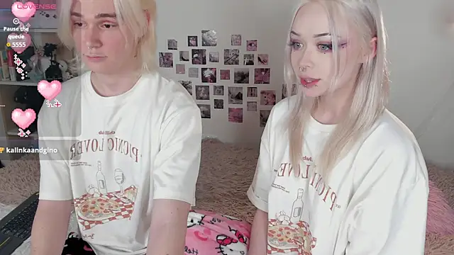 SweetheartsFriends online show from May 7, 2026, 1:21 am