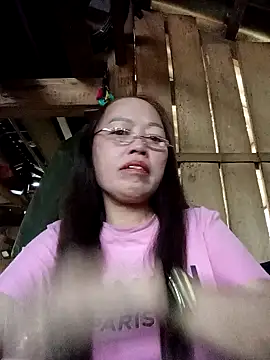 Agnes-baby online show from April 21, 2026, 1:42 am
