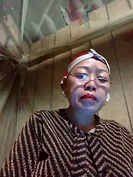Agnes-baby online show from April 23, 2026, 12:22 pm