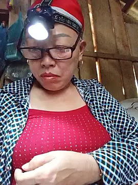 Agnes-baby online show from May 25, 2026, 2:33 am