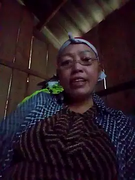 Agnes-baby online show from April 26, 2026, 1:47 am