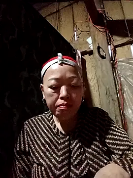 Snapshot of Agnes-baby chatting on February 25, 2026, 12:44 am Agnes-baby online show from February 25, 2026, 12:44 am