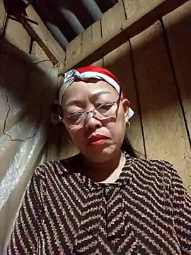 Snapshot of Agnes-baby chatting on February 15, 2026, 7:57 pm Agnes-baby online show from February 15, 2026, 7:57 pm