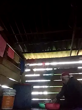 Snapshot of Agnes-baby chatting on February 12, 2026, 1:27 am Agnes-baby online show from February 12, 2026, 1:27 am