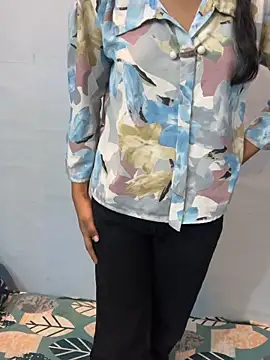 HotxAnamika online show from March 11, 2026, 3:22 am