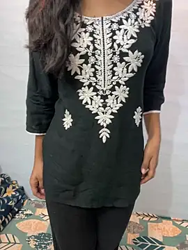 HotxAnamika online show from March 17, 2026, 3:20 am