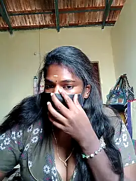 Snapshot of Milky_Julia chatting on February 20, 2026, 7:10 am Milky Julia online show from February 20, 2026, 7:10 am