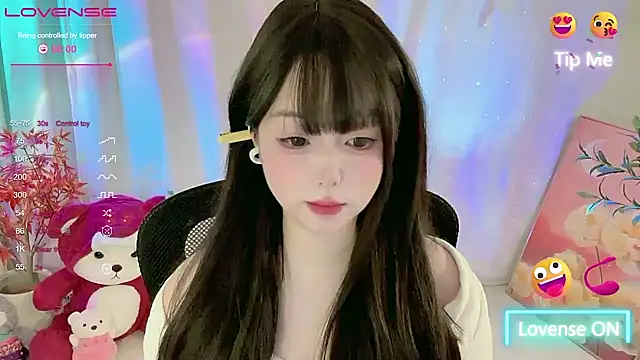 CLaire-5 online show from April 13, 2026, 11:31 pm