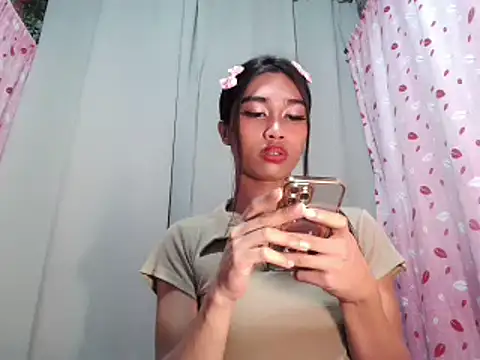 Goddess katrina26 online show from February 4, 2026, 9:43 pm