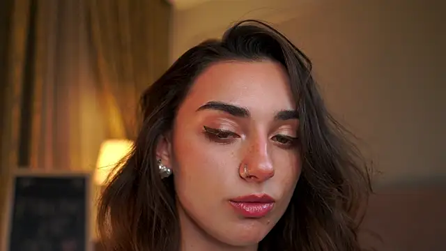 MinnaShummon online show from February 7, 2026, 1:08 pm