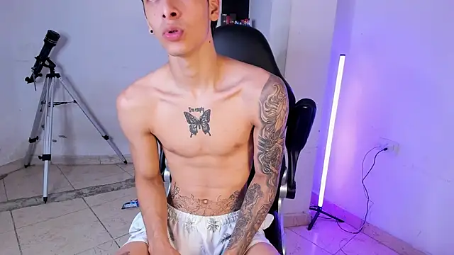 Snapshot of SnakeVelvet chatting on January 9, 2026, 5:58 am SnakeVelvet online show from January 9, 2026, 5:58 am