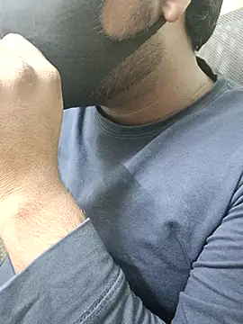 Snapshot of YourDesi chatting on January 5, 2026, 6:33 pm YourDesi online show from January 5, 2026, 6:33 pm