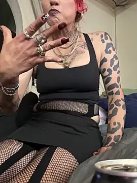 Snapshot of ViironiikaHostiile chatting on March 16, 2026, 9:39 pm ViironiikaHostiile online show from March 16, 2026, 9:39 pm