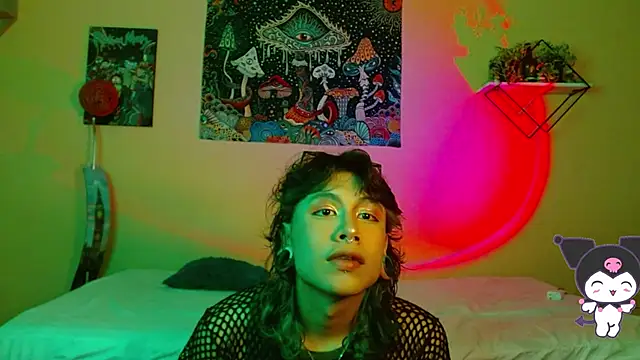 lovely mathew online show from February 5, 2026, 9:10 pm