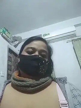 momo loves online show from February 8, 2026, 6:05 pm